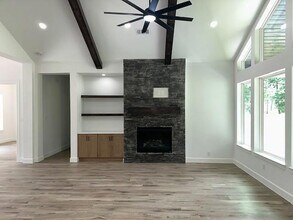 34119 Conroe Huffsmith Rd in Magnolia, TX - Building Photo - Building Photo