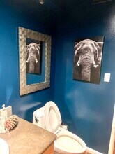 2366 Nichols Canyon Rd in Los Angeles, CA - Foto de edificio - Building Photo