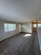 2407 9th Ave SW in Cedar Rapids, IA - Building Photo - Building Photo