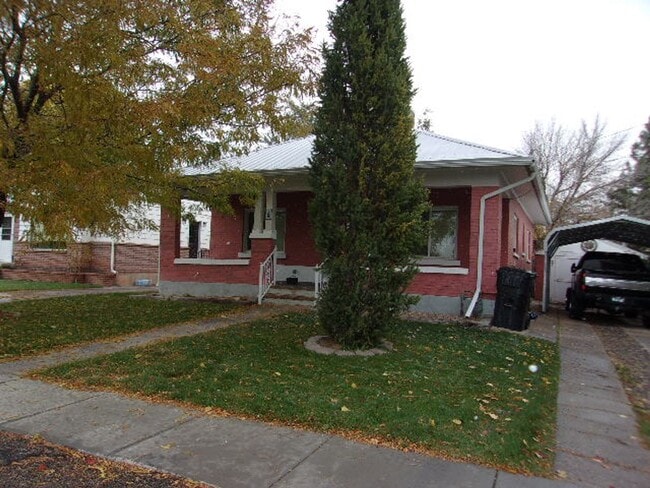 property at 234 W 400 N