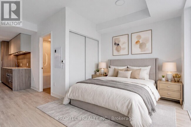 36 Olive Ave in Toronto, ON - Building Photo - Building Photo