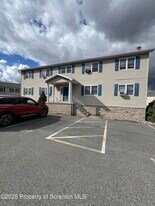 130-130 Mortimer St in Dunmore, PA - Building Photo