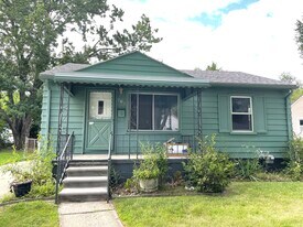 131 W Evelyn Ave in Hazel Park, MI - Building Photo