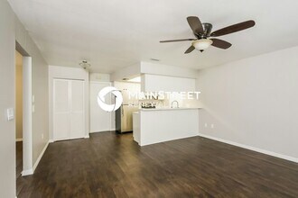 3987 Lemonwood Dr in Sarasota, FL - Building Photo - Building Photo