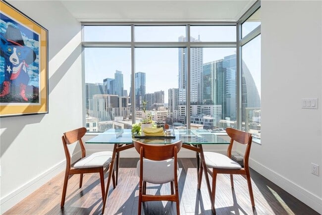 501 West Ave in Austin, TX - Foto de edificio - Building Photo