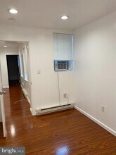 918 S 12th St in Philadelphia, PA - Building Photo - Building Photo