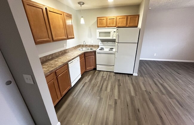 property at 550 Lowell Ave