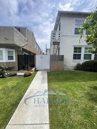 1820 Martina Ave photo'