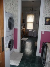 617 W South St in Kalamazoo, MI - Foto de edificio - Building Photo