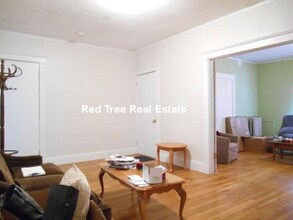 42 Orchard Rd, Unit 40 #2 in Brookline, MA - Building Photo - Building Photo