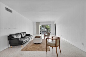 9700 E Bay Harbor Dr in Bay Harbor Islands, FL - Building Photo - Building Photo