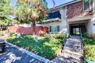951 S Idaho St in La Habra, CA - Building Photo - Building Photo