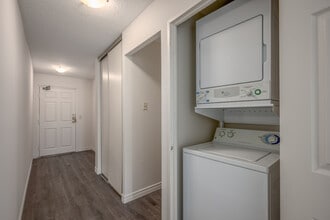 City Place in London, ON - Building Photo - Interior Photo