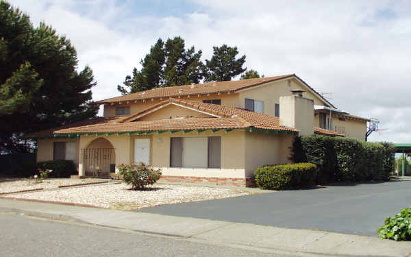 730 Pope Dr in Vallejo, CA - Foto de edificio - Building Photo