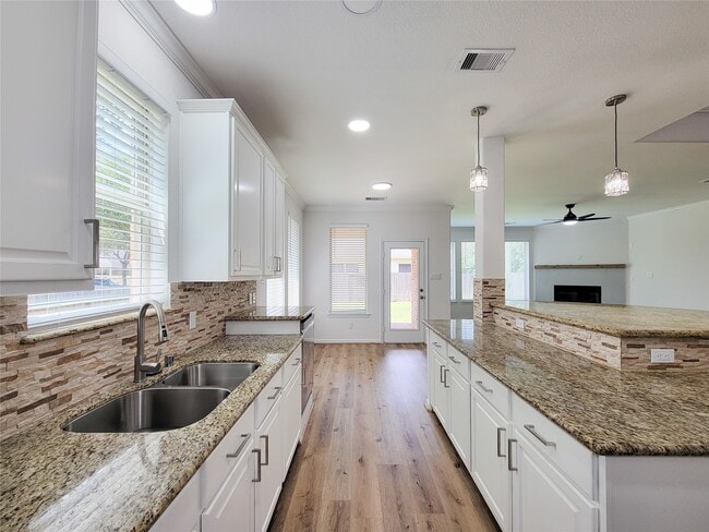 property at 2814 Bay Springs View