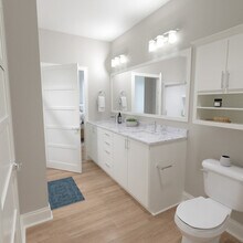 Hawthorne at Holbrook in Asheville, NC - Building Photo - Building Photo