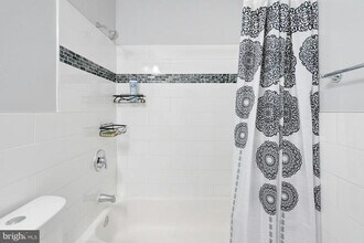 900 E Tantallon Dr in Fort Washington, MD - Building Photo - Building Photo