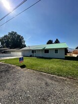 286 N Iowa Ave in East Wenatchee, WA - Building Photo