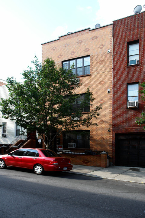 216 23rd St in Brooklyn, NY - Building Photo