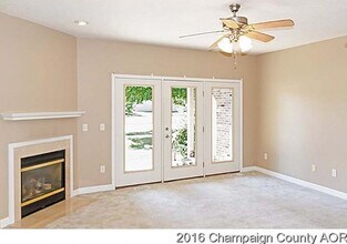 3854 Thornhill Cir in Champaign, IL - Building Photo - Building Photo