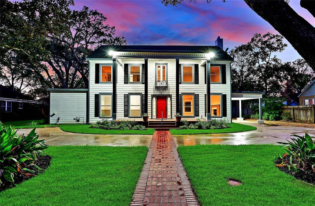 1031 Meyer St in Sealy, TX - Building Photo
