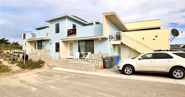 1111 N Strand Way in Oceano, CA - Building Photo - Building Photo