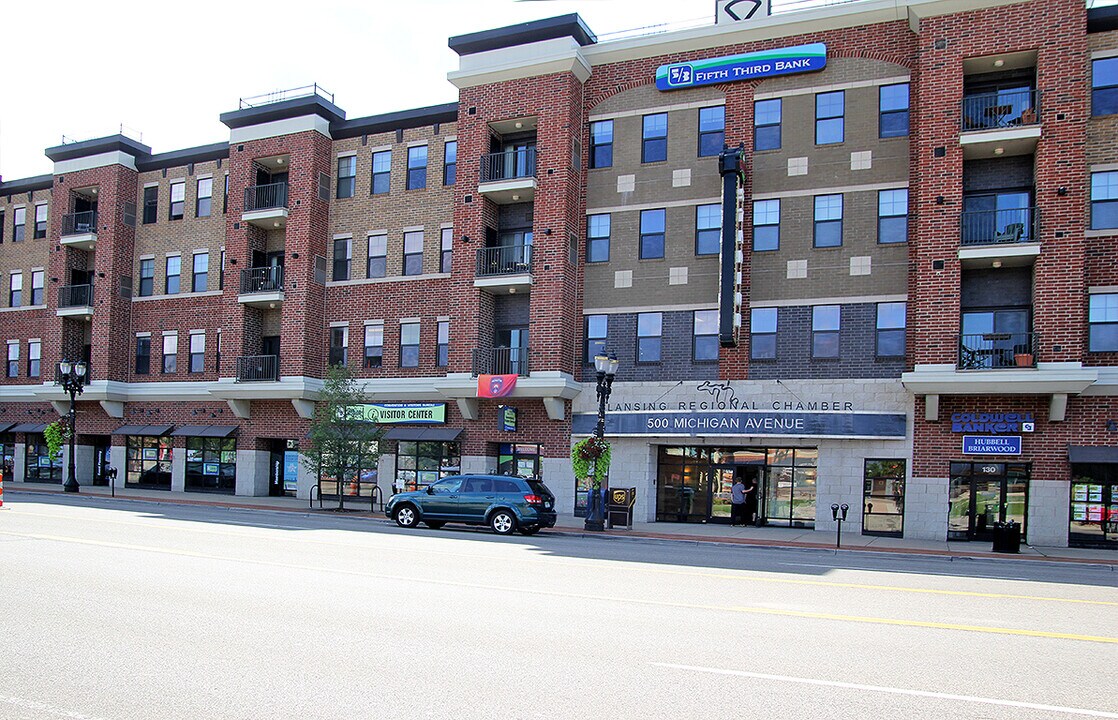 500 E Michigan Ave in Lansing, MI - Building Photo