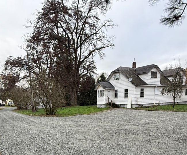 10512 224th St E in Graham, WA - Building Photo - Building Photo