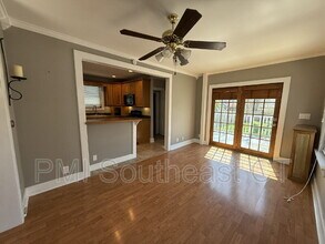 86 School St in New London, CT - Building Photo - Building Photo