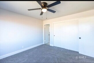 608 E California Ave in Ridgecrest, CA - Foto de edificio - Building Photo