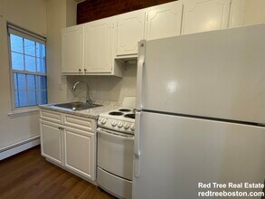 78 S Huntington Ave in Boston, MA - Building Photo - Building Photo