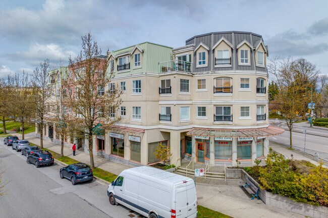 Harvard Place in Vancouver, BC - Building Photo - Building Photo