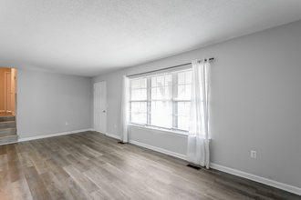218 Townsend Cir in Ringgold, GA - Foto de edificio - Building Photo