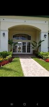 8822 Dunes Ct in Kissimmee, FL - Building Photo - Building Photo