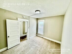 750 Myrtle St NW in Grand Rapids, MI - Building Photo - Building Photo