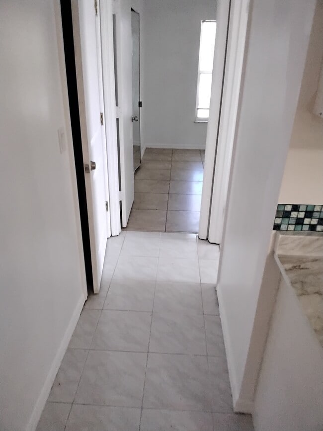 118 SW Fairway Ave in Port St. Lucie, FL - Building Photo - Building Photo