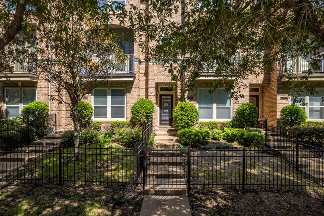 4222 Holland Ave in Dallas, TX - Building Photo - Building Photo