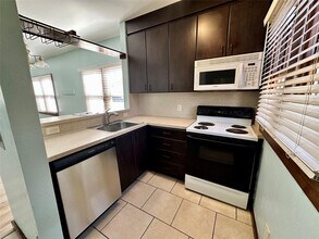 11 SW 11th Ave in Fort Lauderdale, FL - Building Photo - Building Photo