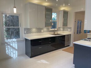 1035 Meadowbrook Ave in Los Angeles, CA - Building Photo - Building Photo