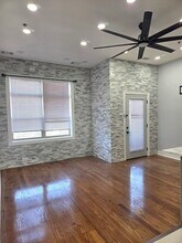 2915 N Clybourn Ave, Unit 409 in Chicago, IL - Building Photo - Building Photo