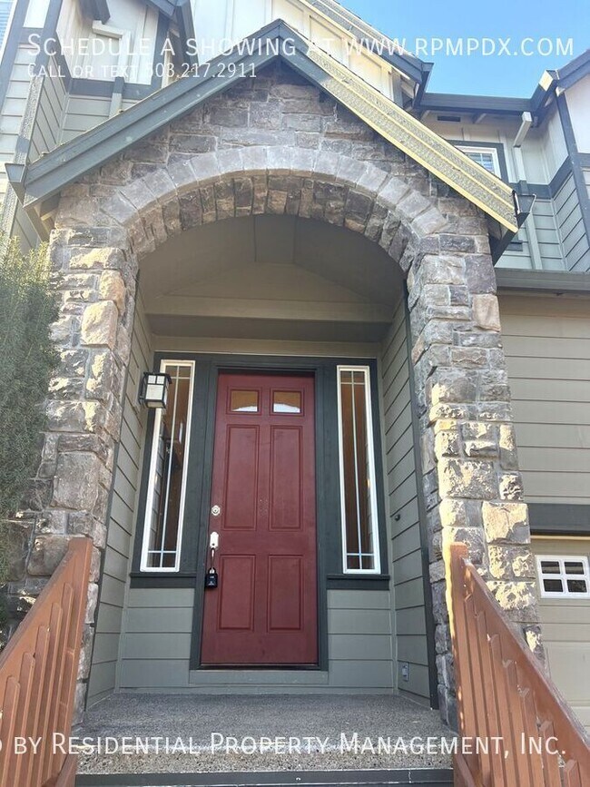 15355 SW Greenfield Dr in Tigard, OR - Building Photo - Building Photo