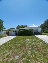 520 W Branch St in Lantana, FL - Building Photo