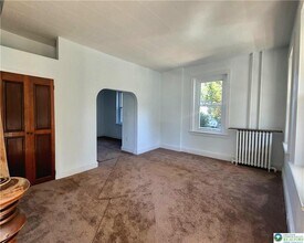 817 Seneca St in Fountain Hill, PA - Building Photo - Building Photo