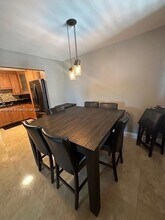 1811 Jefferson St, Unit 310 in Hollywood, FL - Foto de edificio - Building Photo