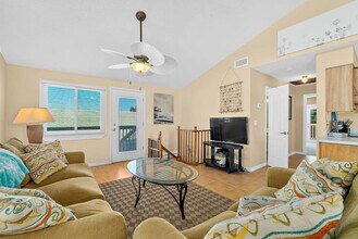101 Holland Rd in Ormond Beach, FL - Building Photo - Building Photo