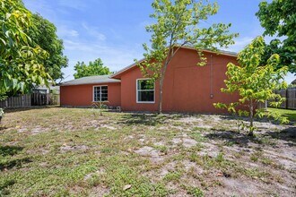 4928 Marbella Rd N in West Palm Beach, FL - Building Photo - Building Photo