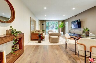 874 Hammond St in West Hollywood, CA - Building Photo - Building Photo