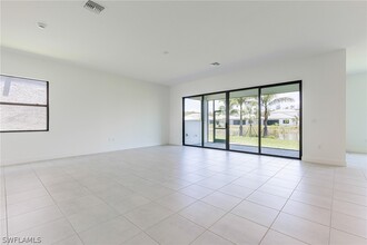 20384 Estero Xing Blvd in Estero, FL - Building Photo - Building Photo