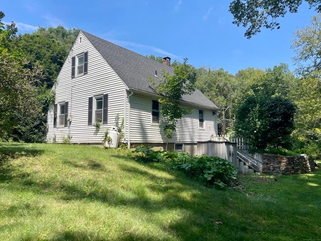 220 School St in Coventry, CT - Building Photo - Building Photo