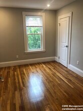 23 Pond St, Unit #2 in Boston, MA - Building Photo - Building Photo